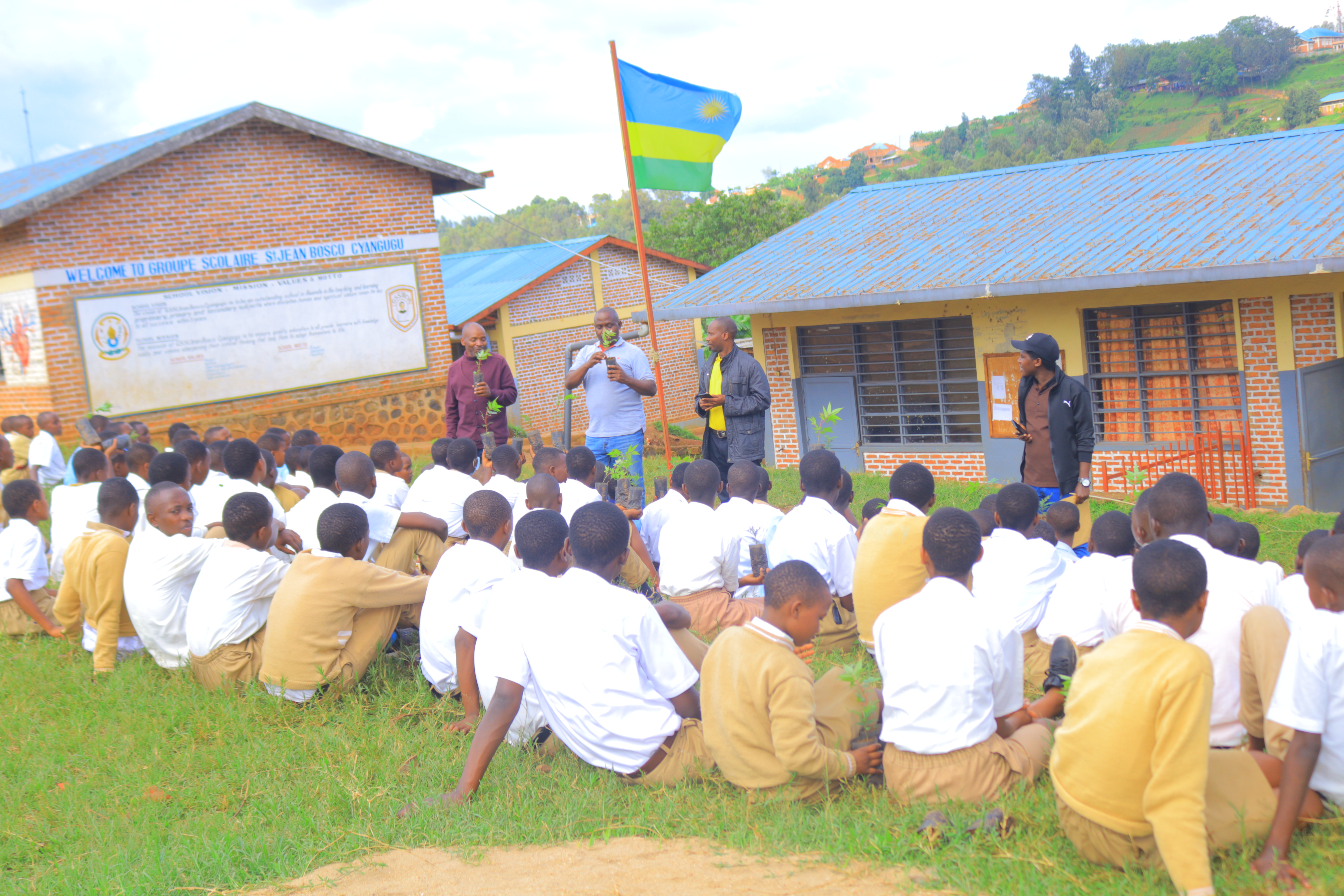 Workshops, school programs, and hands-on learning for a sustainable future.